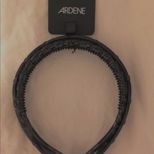 Black headbands 🖤